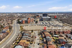 Aerial neighbourhood view highlighting the home's location and nearby amenities.